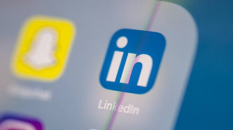 LinkedIn's Co-Founder On Crypto Ad Bans And His New 'Meta Social Network